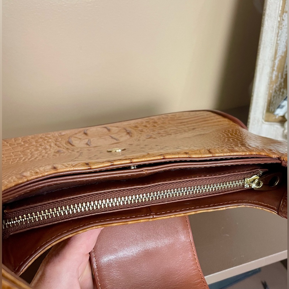 🚨SALE! Concealed Carrie Crocodile Print Leather Purse (NO CALLOUTS) - Picture 10 of 16